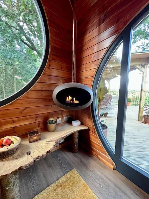 The Pines Treehouse At Treetops Hideouts Richmond  Exterior photo